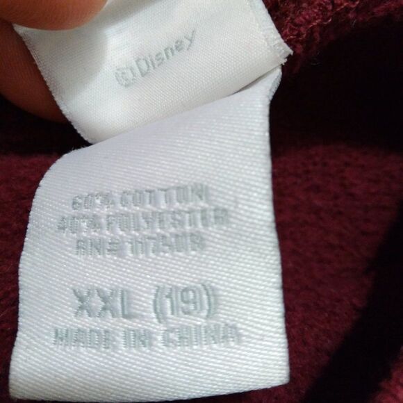 Hakuna Matata Lion King Crewneck Sweatshirt - Picture 7 of 7